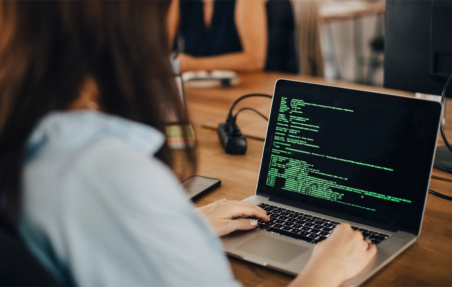 بهترین لپ تاپ برای برنامه نویسی